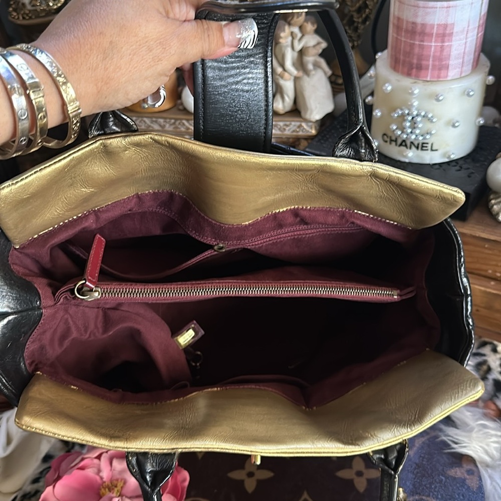 (Traded )Chanel satchel/Shoulder 👜♥️ - Picture 15 of 15